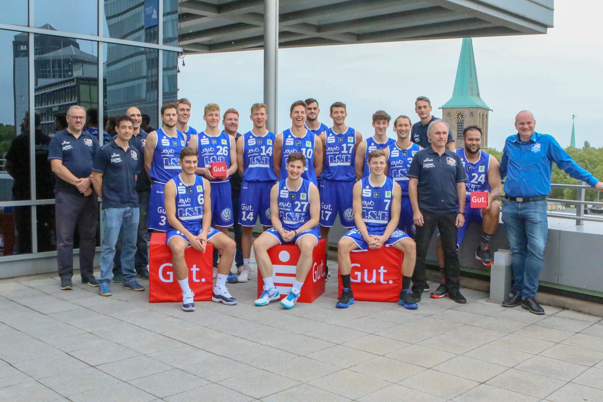 VfL-Basketballer wollen Fußballfans begeistern