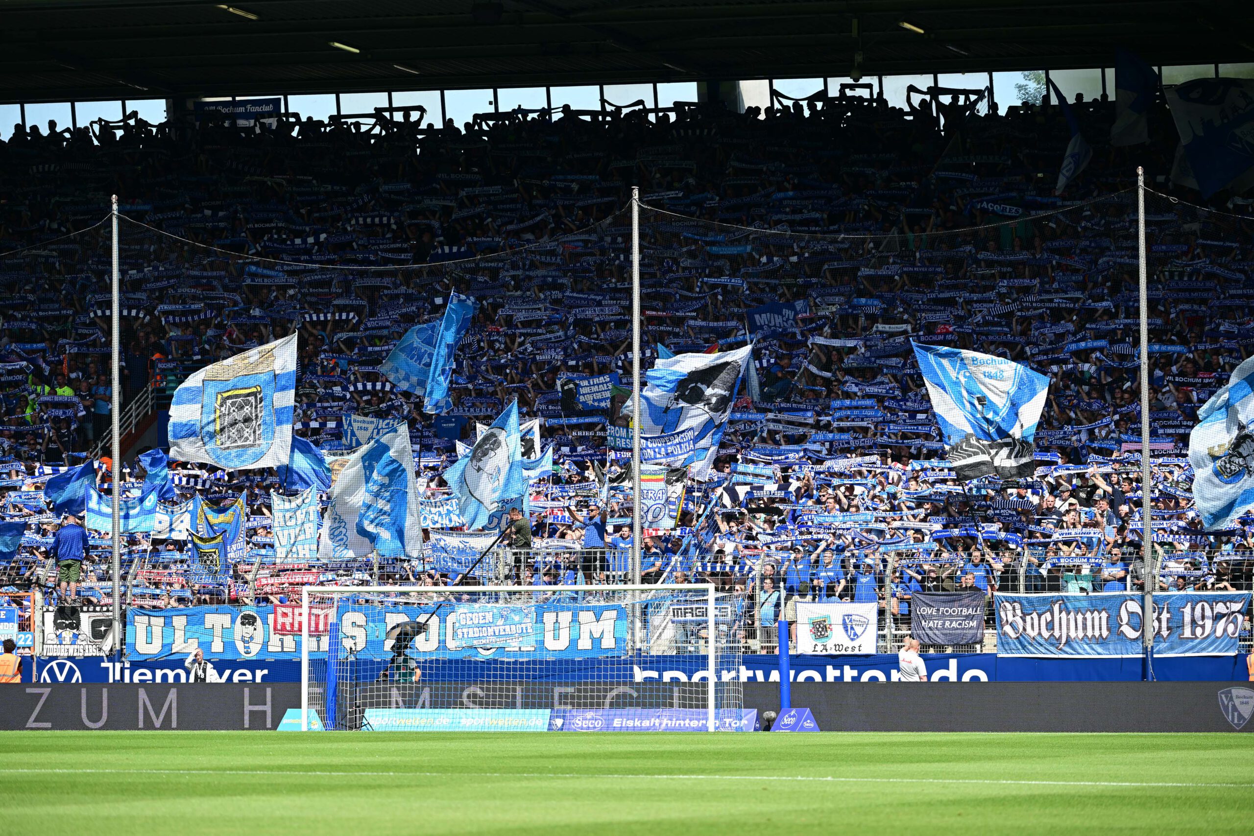 Hüpfverbot auf der Osttribüne: Begründung wird zum Bumerang